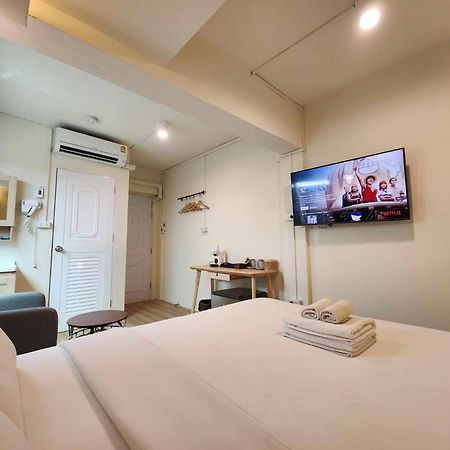 Canal View Lo-Ha Guest House, Contactless Check-In バンコク都 エクステリア 写真