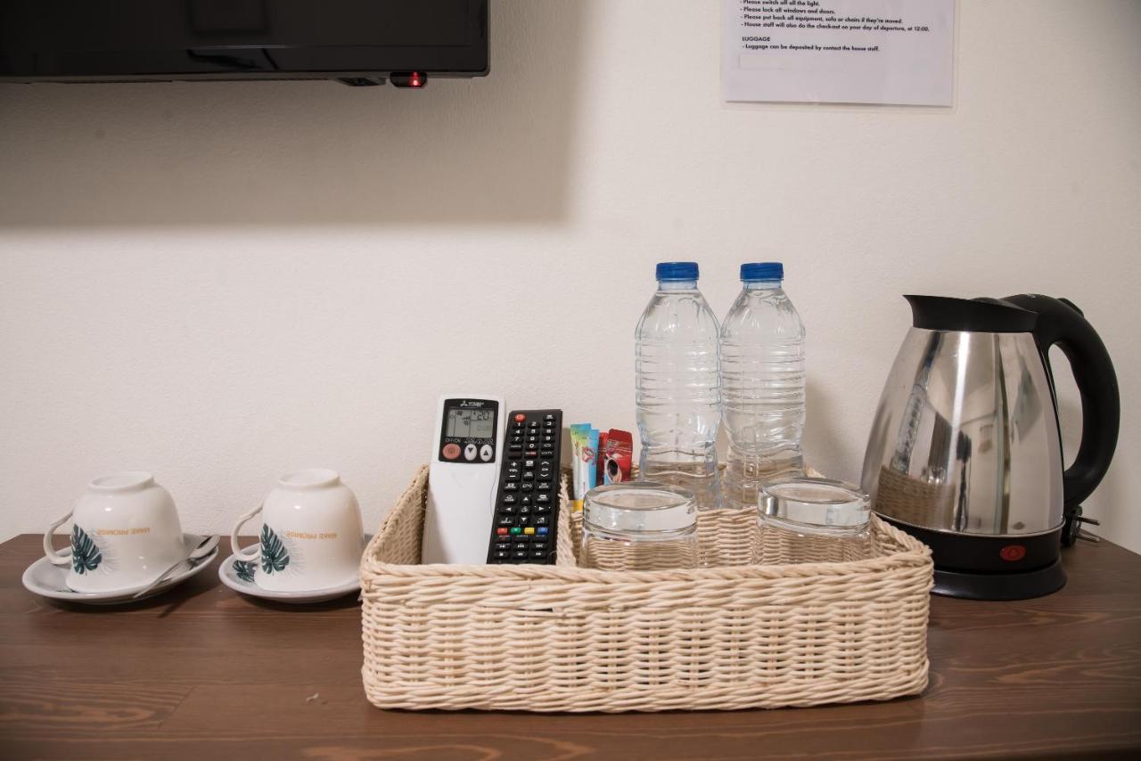 Canal View Lo-Ha Guest House, Contactless Check-In バンコク都 エクステリア 写真