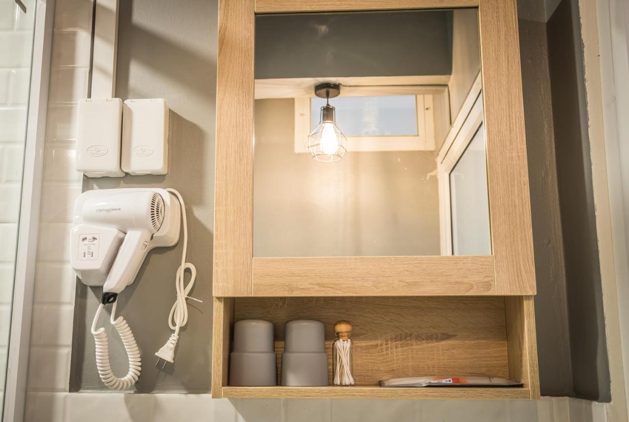 Canal View Lo-Ha Guest House, Contactless Check-In バンコク都 エクステリア 写真