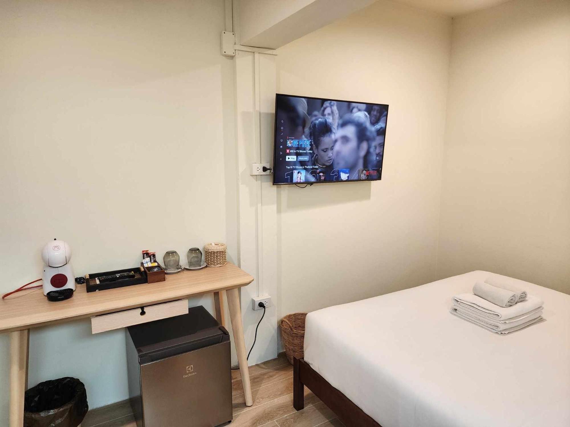 Canal View Lo-Ha Guest House, Contactless Check-In バンコク都 エクステリア 写真